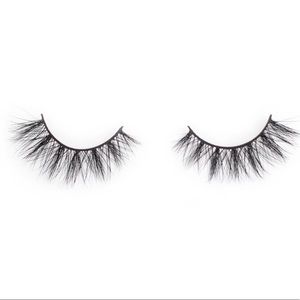 3D MINK LASHES | EMMY LASHES | BENZ